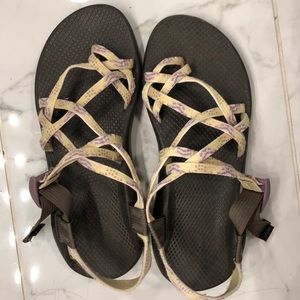 Chacos!